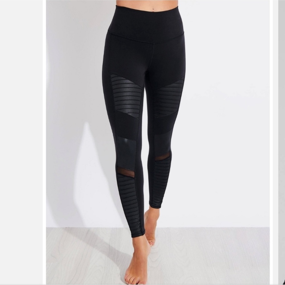 ALO Yoga High Waisted Black Motto Style Leggings